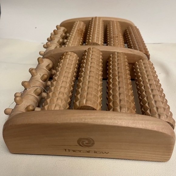 TheraFlow (XL) Dual Foot Massager Roller - Relax and Relieve Foot Pain-brand - Picture 3 of 5